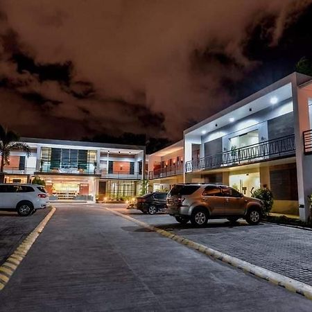 The Horizon Suites And Arcade General Santos City Dış mekan fotoğraf