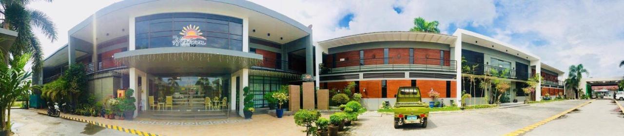 The Horizon Suites And Arcade General Santos City Dış mekan fotoğraf